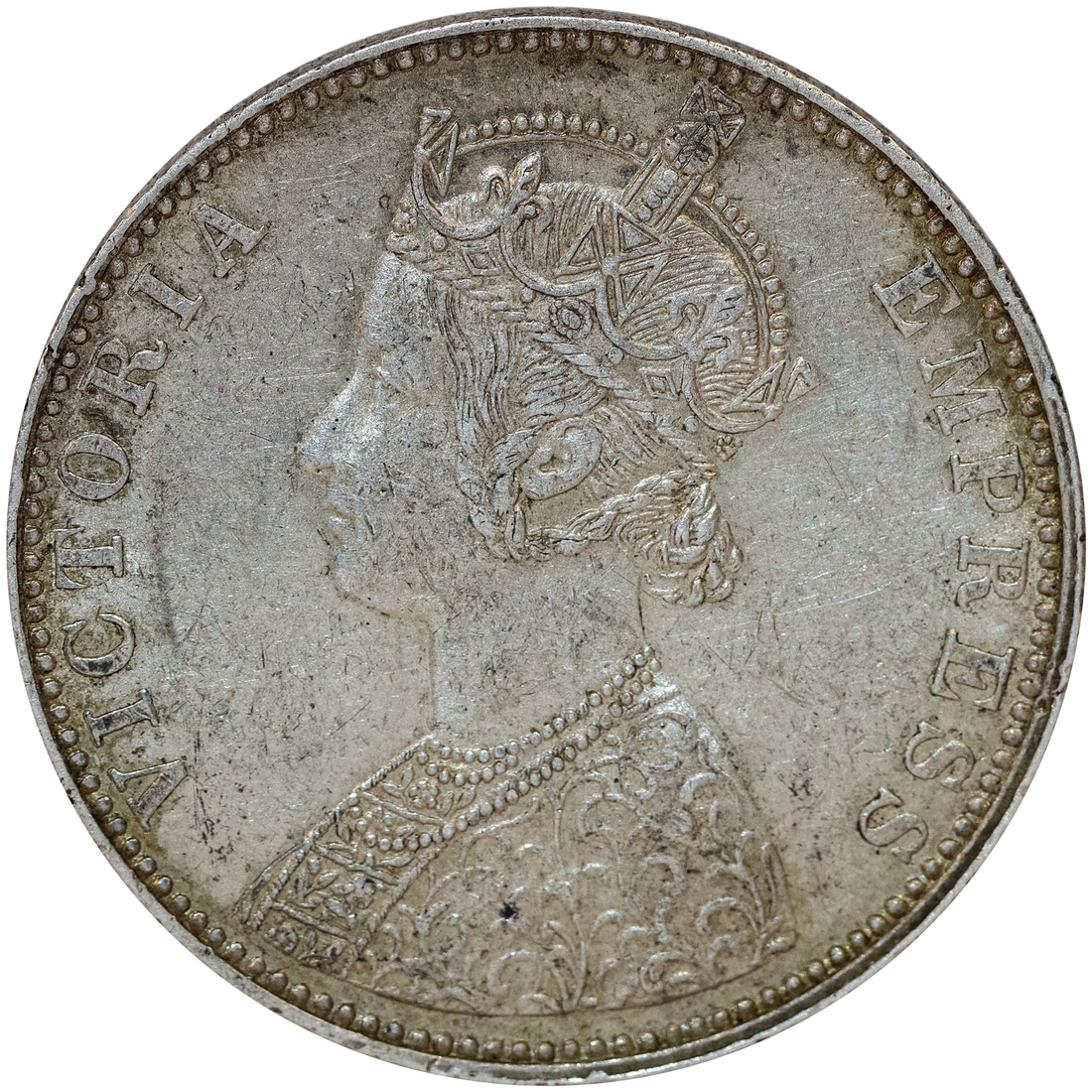 P auction images
