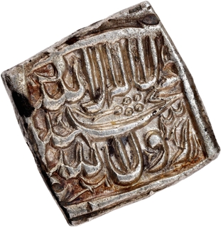 XF-AU Akbar Bang Mint by style Silver Square Rupee AH 987 Coin.