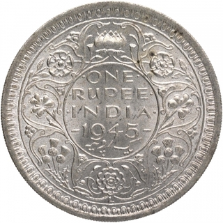 Rare Uncirculated Silver One Rupee Coin of King George VI of Lahore Mint of 1945.
