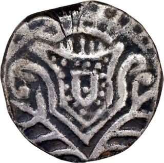 An intriguing and possibly unlisted mule from Indo-Portuguese Damao, combining features of two reigns — D. Pedro II (1683–1706) and D. João V (1706–1750)..