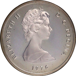  Victoria 20 Crowns Silver Coin with book of Elizabeth II of Turks and Caicos Islands of 1976.