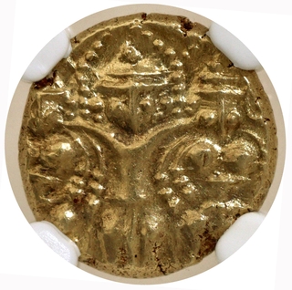 Arcot, Gold Ain Pagoda of Umdat Ul-Umara (AH 1209–1216 / AD 1795–1801), Vishnu with Consorts Type, NGC MS64 (Top Pop).